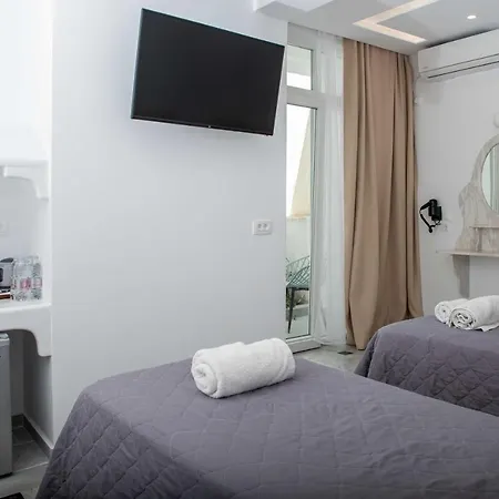 Cyclades Hotel Karterados (Santorini)